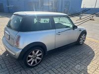 Usata Mini Cooper 75 CV (55 kW) 2003 Grigio Utilitaria