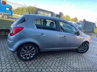 Usata Opel Corsa Cosmo 75 CV (55 kW) 2010 Grigio Utilitaria