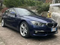 Usata BMW 325 Sport Line 218 CV (160 kW) 2015 Blu/azzurro Station wagon