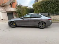 Usata Alfa Romeo Giulia 160 CV (117 kW) 2019 Grigio Berlina
