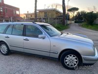 Usata Mercedes E200 Elegance 1999 Grigio Station wagon