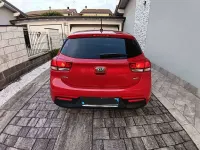 Usata Kia Rio 101 CV (74 kW) 2018 Rosso Berlina