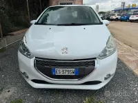 Usata Peugeot 208 Allure 92 CV (67 kW) 2013 Bianco Utilitaria