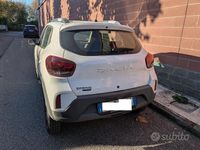 Usata Dacia Spring Essentiel 19 kW (26 CV) 2022 Bianco Utilitaria