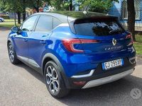 Usata Renault Captur 94 CV (69 kW) 2022 Blu SUV