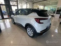 Usata Renault Captur 92 CV (67 kW) 2022 Bianco SUV
