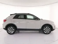 Usata VW T-Roc Style 150 CV (110 kW) 2023 Bianco SUV
