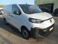 Usata Fiat Scudo 145 CV (106 kW) 2024 Bianco pastello Furgone