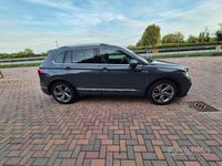 Usata VW Tiguan R-line 150 CV (110 kW) 2020 Grigio SUV