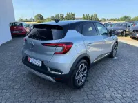 Usata Renault Captur Techno 101 CV (74 kW) 2023 Grigio SUV