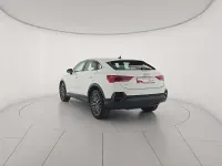 Begagnad Audi Q3 Sportback Advanced 150 HK (110 kW) 2021 Vit SUV