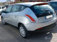 Usata Lancia Delta 120 CV (88 kW) 2008 Grigio Utilitaria