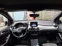 Usata Mercedes B180 109 CV (80 kW) 2018 Nero Monovolume