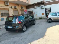 Usata Renault Scénic III 110 CV (80 kW) 2011 Bluazzurro Monovolume