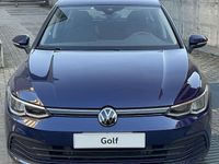 Usata VW Golf VIII Life 110 CV (80 kW) 2022 Atlantic blue met Berlina