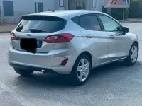 Usata Ford Fiesta Titanium 86 CV (63 kW) 2021 Grigio Utilitaria