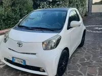 Usata Toyota iQ 68 CV (50 kW) 2009 Bianco Utilitaria