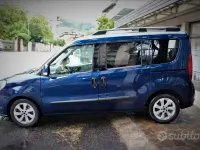 Usata Fiat Doblò Lounge 105 CV (77 kW) 2015 Blu Monovolume