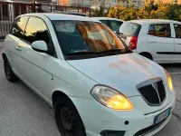 Usata Lancia Ypsilon 60 CV (44 kW) 2010 Bianco Utilitaria