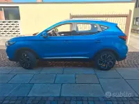 Usata MG ZS 106 CV (77 kW) 2024 Blu SUV