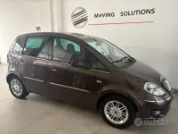 Usata Lancia Musa 95 CV (69 kW) 2012 Marrone Monovolume