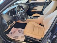 Usata Jaguar XE Prestige 179 CV (131 kW) 2017 Blu/azzurro Berlina