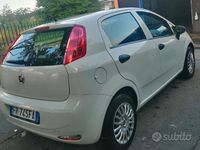 Usata Fiat Grande Punto 65 CV (47 kW) 2018 Bianco Utilitaria