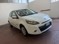 Usata Renault Clio IV Dynamique 75 CV (55 kW) 2012 Bianco Berlina