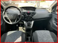 Usata Lancia Ypsilon Gold 69 CV (50 kW) 2018 Grigio Utilitaria