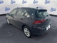 Usata VW Golf VIII Life 116 CV (85 kW) 2022 Grigio Utilitaria