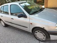 Usata Renault Clio 58 CV (42 kW) 2000 Grigio Berlina