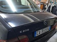 Usata Mercedes E270 1999 Blu Berlina