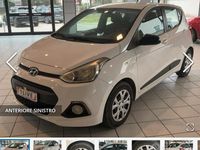 Usata Hyundai i10 67 CV (49 kW) 2015 White peral Utilitaria