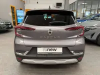 Usata Renault Captur Intens 101 CV (74 kW) 2024 Grigio scuro/tetto nero SUV