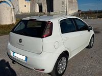 Usata Fiat Grande Punto 75 CV (55 kW) 2013 Bianco Utilitaria
