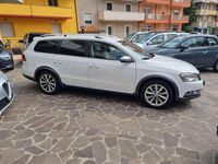 Usata VW Passat Alltrack Business 140 CV (102 kW) 2013 Bianco Station wagon
