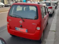 Usata Opel Agila 58 CV (42 kW) 2004 Rosso Monovolume