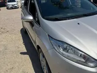 Usata Ford Fiesta Titanium 75 CV (55 kW) 2015 Grigio Utilitaria