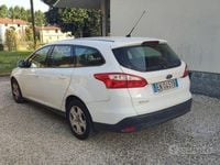 Usata Ford Focus 116 CV (85 kW) 2012 Bianco Station wagon