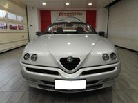 Usata Alfa Romeo Spider 144 CV (105 kW) 2001 Argento Cabrio