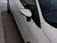 Usata Ford Fiesta 75 CV (55 kW) 2014 Bianco Utilitaria