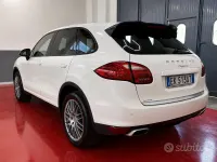 Usata Porsche Cayenne 245 CV (180 kW) 2012 Bianco SUV