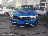 Usata VW T-Roc Life 110 CV (80 kW) 2023 Blu SUV