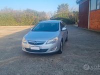 Usata Opel Astra Cosmo 110 CV (80 kW) 2013 Grigio Station wagon