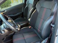 Begagnad Renault Clio V R.S. 140 HK (102 kW) 2022 Silver Sedan