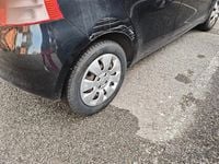 Usata Toyota Yaris 87 CV (63 kW) 2006 Nero Berlina