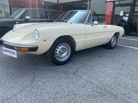 Usata Alfa Romeo 2000 87 CV (63 kW) 1973 Panna Cabrio