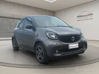 Usado Smart ForFour Prime 90 CV (66 kW) 2018 Gris Utilitario