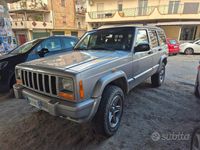 Usata Jeep Cherokee 2001 Grigio SUV