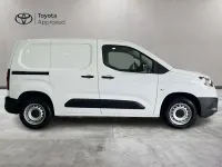 Begagnad Toyota Proace City City 110 HK (80 kW) 2021 Vit Minibuss